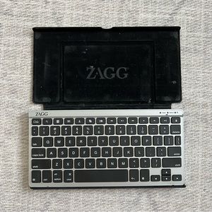 Zagg Bluetooth Keyboard And Case For Apple IOS & Android